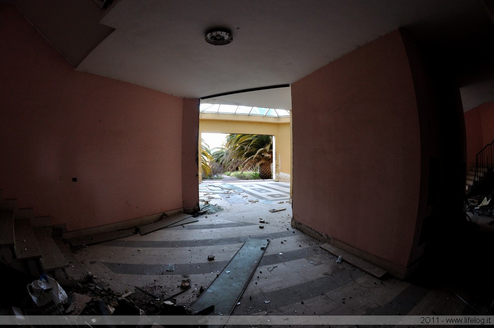 Abandoned offices building