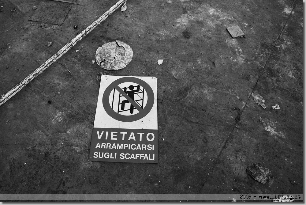 Stabilimento abbandonato Prosider (Ostia) - Foto Pietromassimo Pasqui 2009