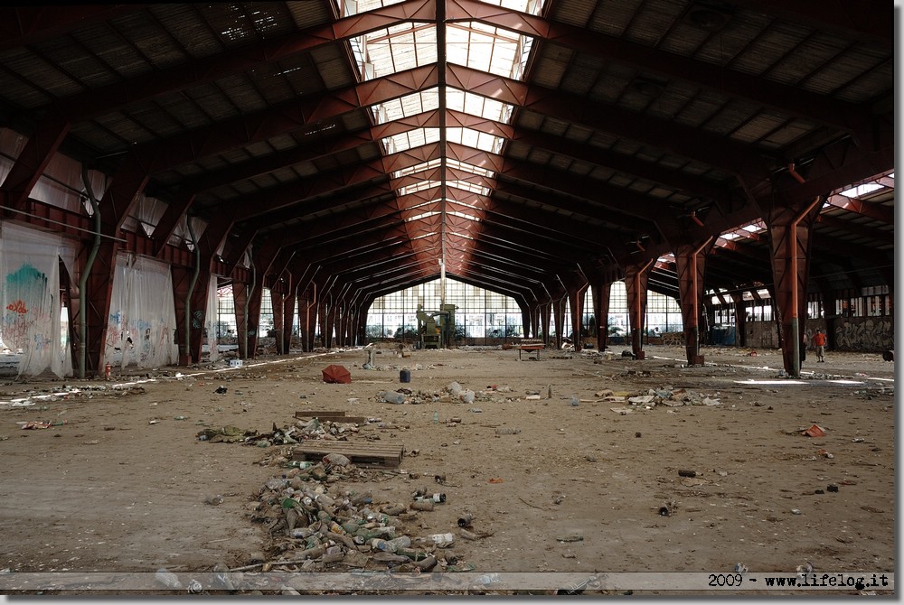 Stabilimento abbandonato Prosider (Ostia) - Foto Pietromassimo Pasqui 2009