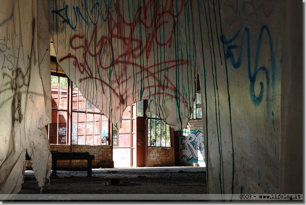 Stabilimento abbandonato Prosider (Ostia) - Foto Pietromassimo Pasqui 2009