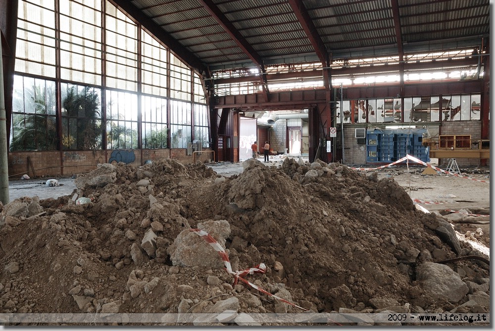 Stabilimento abbandonato Prosider (Ostia) - Foto Pietromassimo Pasqui 2009