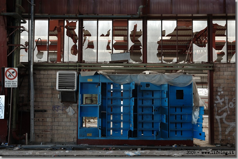 Stabilimento abbandonato Prosider (Ostia) - Foto Pietromassimo Pasqui 2009