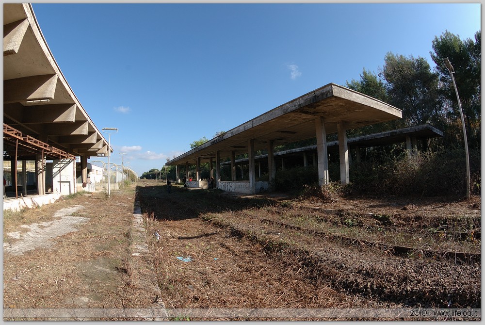 Stazione abbandonata di Porto sulla Roma-Fiumicino