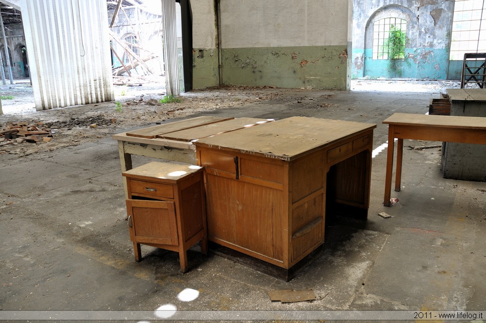 Military vehicles repairing workshops