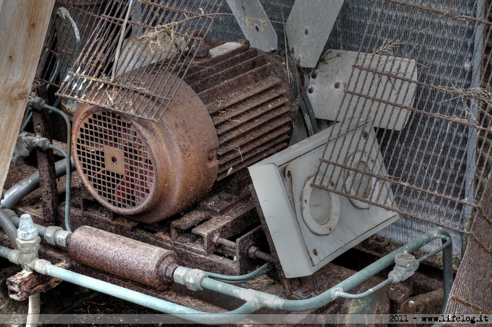 Shellfish farming plant