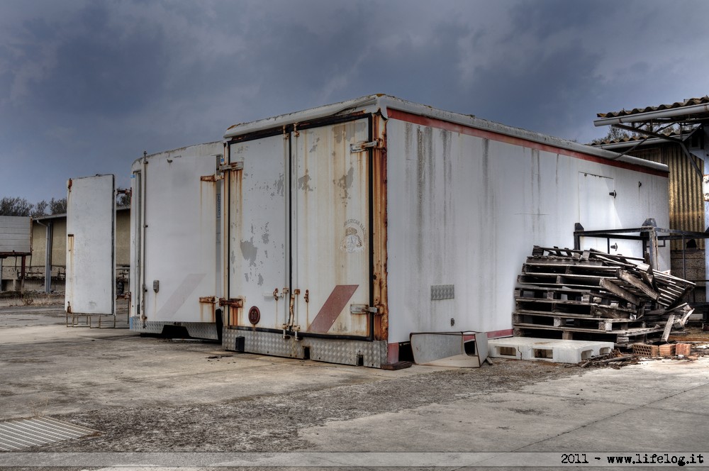 Shellfish farming plant