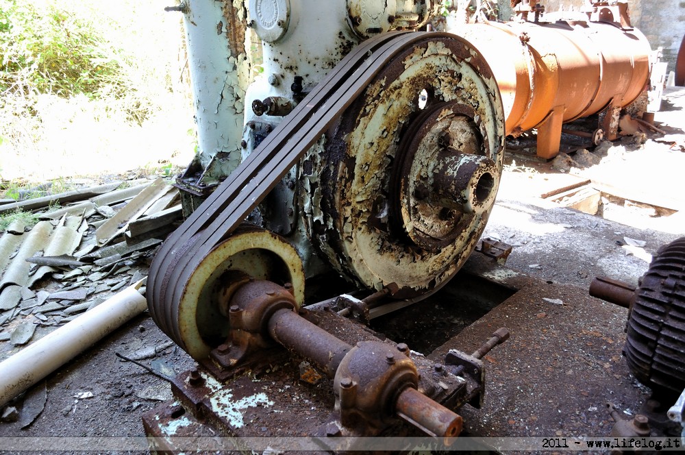 Sulfur processing plant