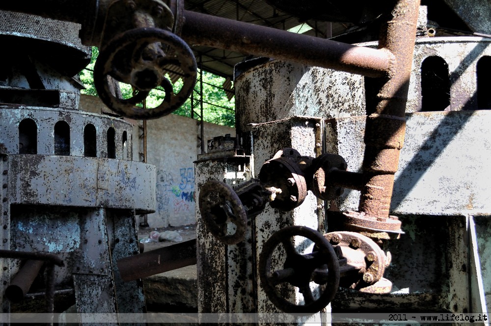 Sulfur processing plant