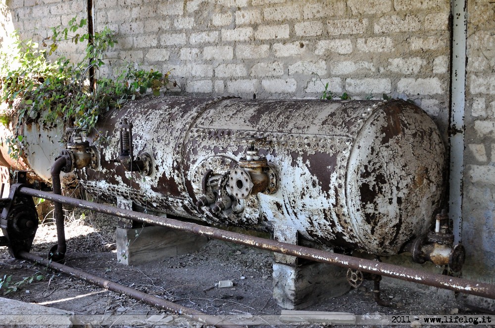 Sulfur processing plant