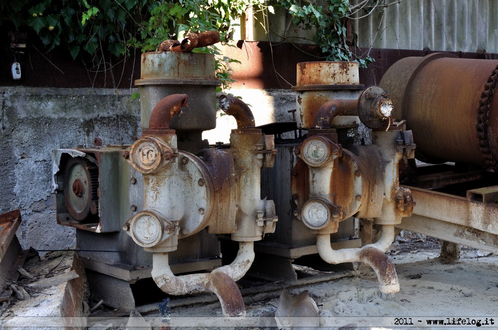 Sulfur processing plant