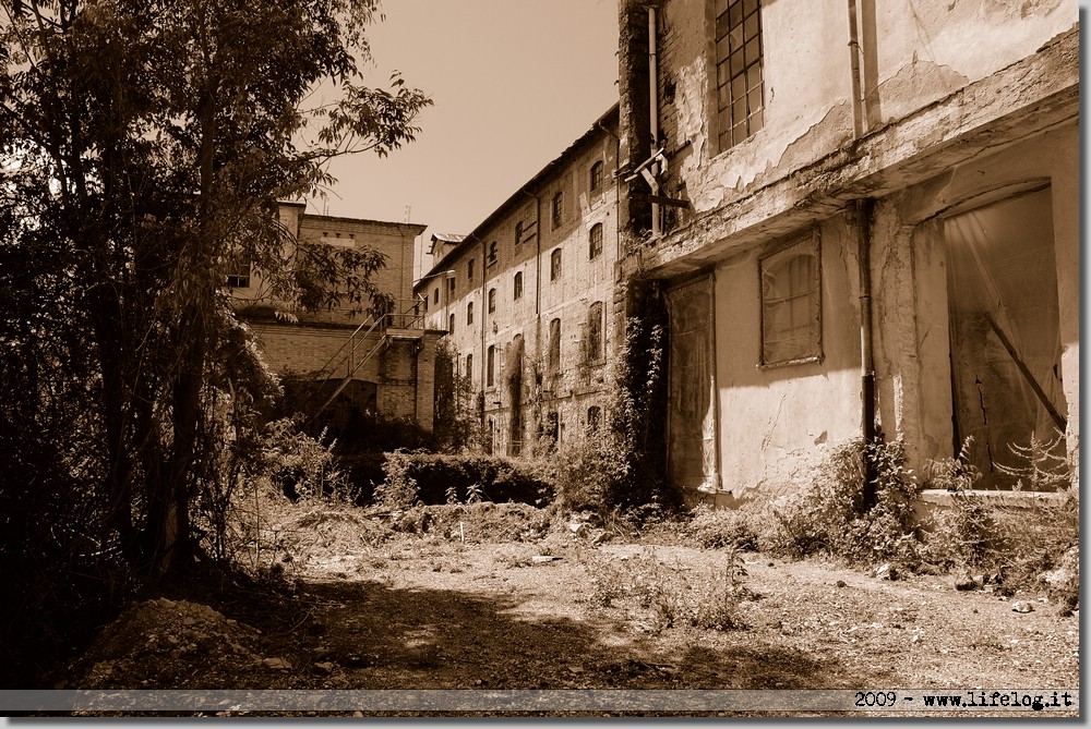 Ex Zuccherificio di Avezzano (AQ) - Foto Pietromassimo Pasqui 2009