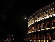 Rome - Il colosseo e la luna