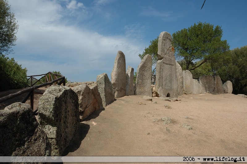 Tomba dei giganti Li Lolghi (Arzachena - Sardegna) - Pietromassimo Pasqui 2006