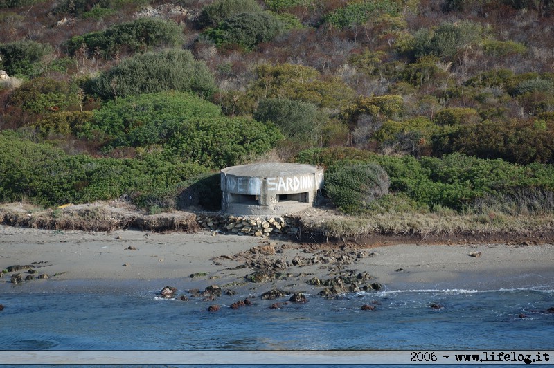 Bunker al porto di Olbia - Sardegna - Pietromassimo Pasqui 2006