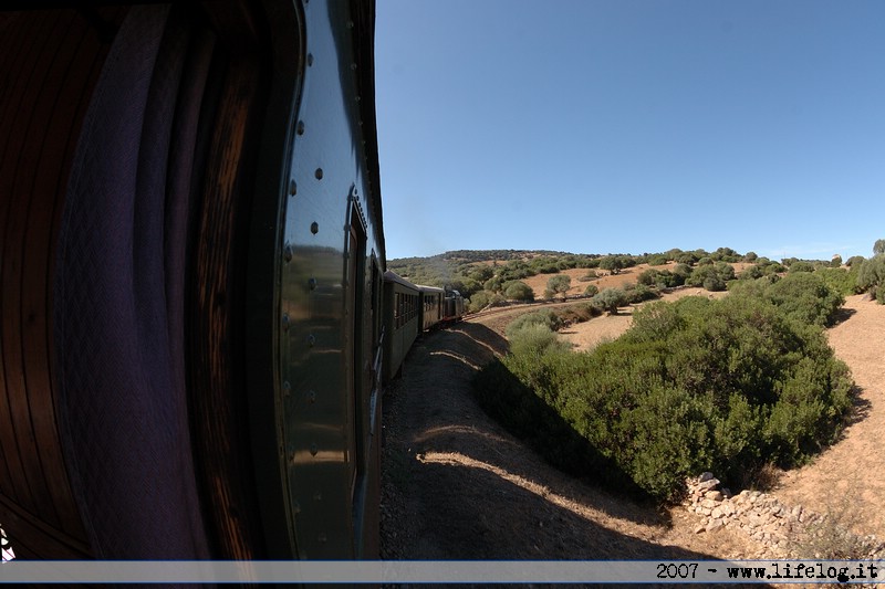 Trenino verde in Sardegna linea Palau-Tempio - Pietromassimo Pasqui 2007