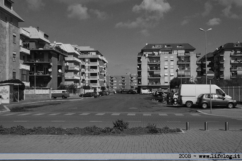 Piazza Gasparri - Ostia (RM) - Pietromassimo Pasqui 2008