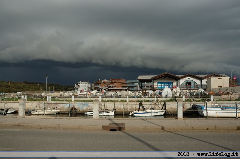 The storm is coming - Ostia (RM) - Pietromassimo Pasqui 2008